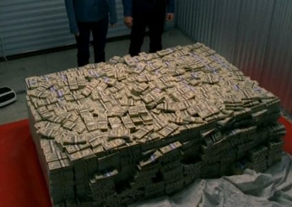blogs-the-feed-breaking-bad-money-pile.jpg