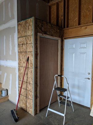 garage closet .jpg