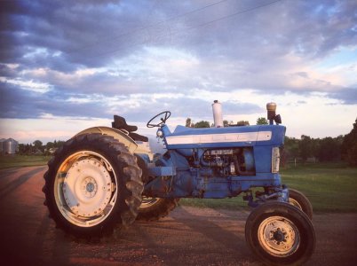 ford 4001.jpg ford 4001.jpg