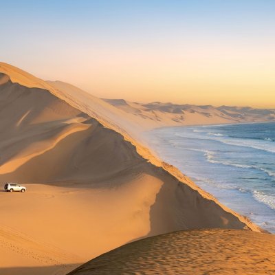 16029228-sand-dunes-in-namibnaukluft-national-park.jpg